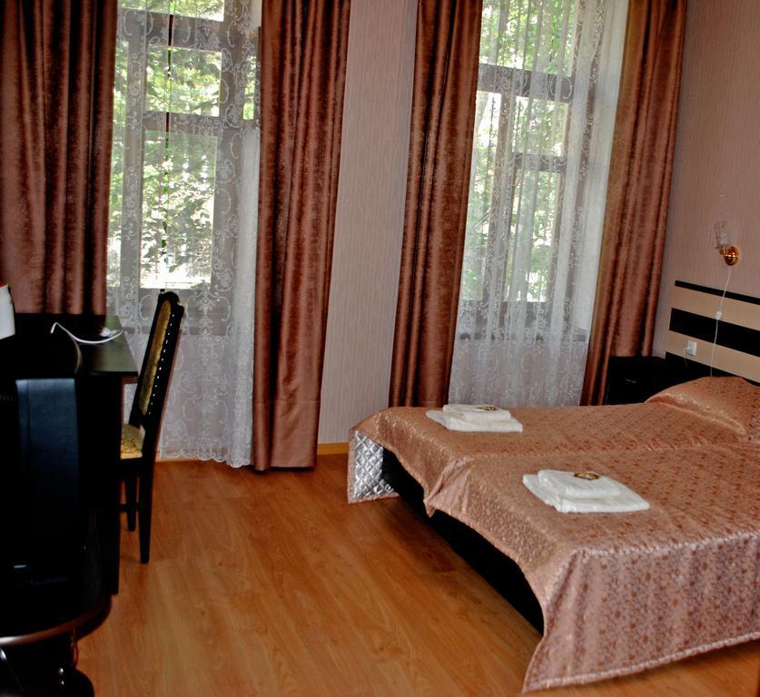 Elegia Hotel Jarkov Habitación foto